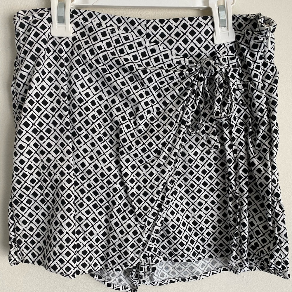 Printed skort